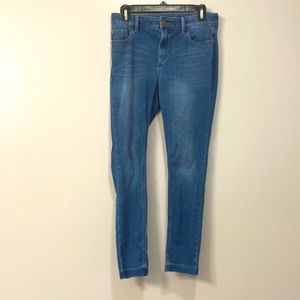 Old Navy Rockstar jeans super skinny 24/7
